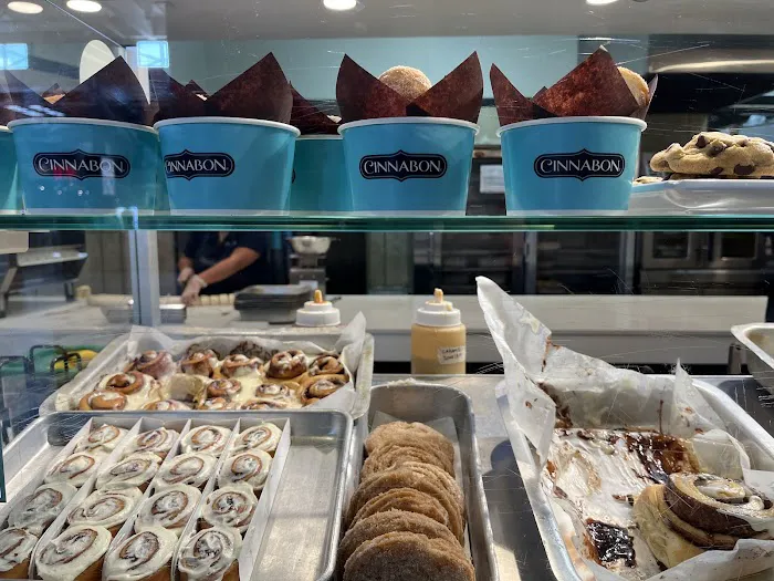 Cinnabon Picture 4