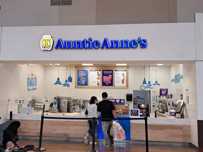 Auntie Anne's Picture 7