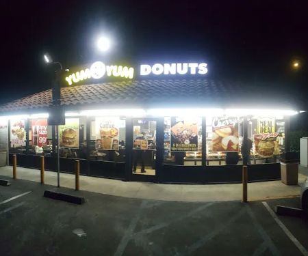 Yum Yum Donuts