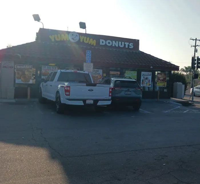 Yum Yum Donuts Picture 4