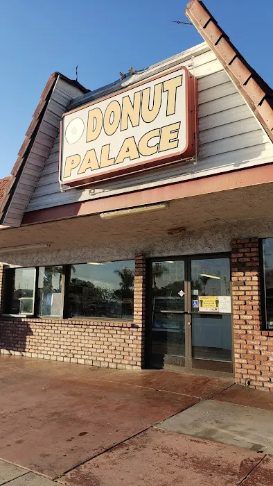 Donut Palace Picture 6