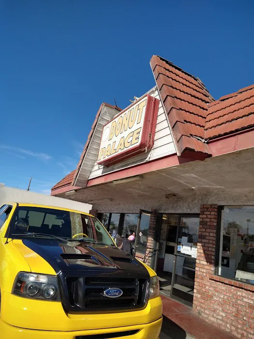 Donut Palace Picture 5