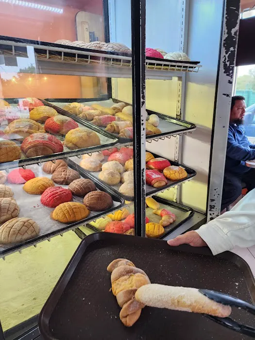 Azteca's Bakery Picture 5