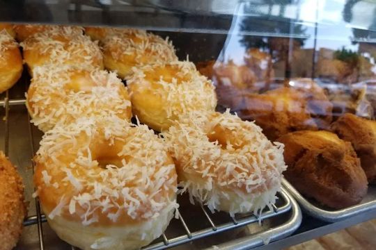 Miss Donuts