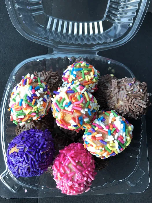Yum Yum Donuts Picture 5
