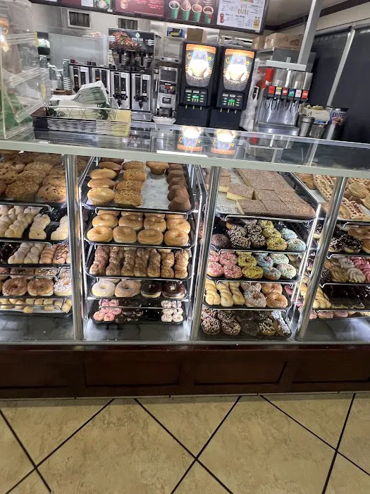 Yum Yum Donuts Picture 4