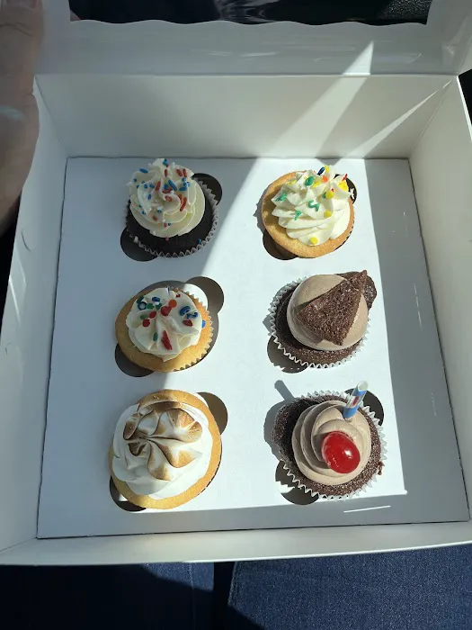 Sweet Crumbs Picture 2