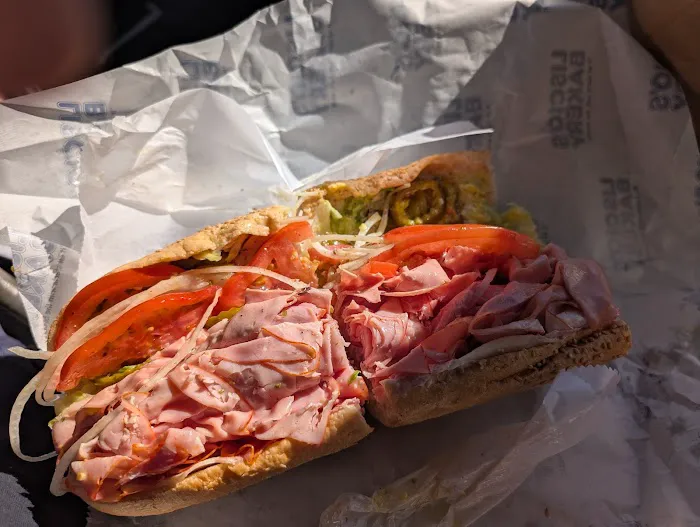 Liscio's Italian Bakery & Deli Picture 3