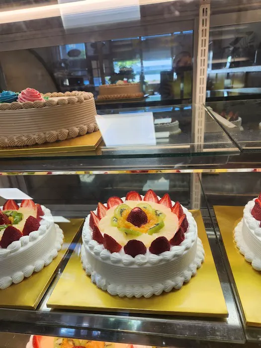 Paris Baguette Fresh Bakery Picture 7