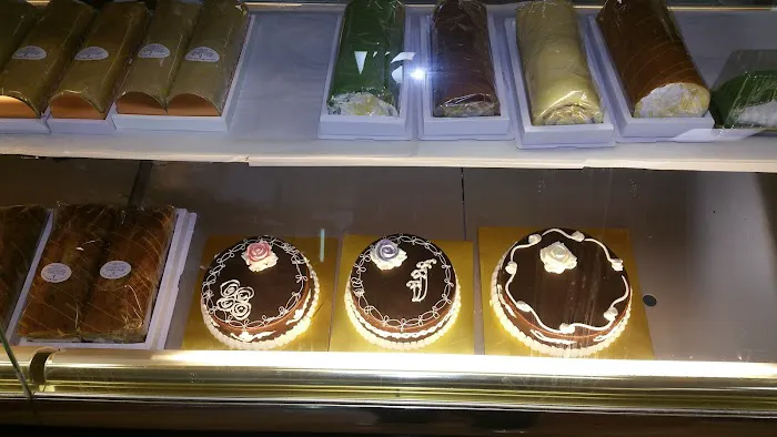 Paris Baguette Fresh Bakery Picture 5