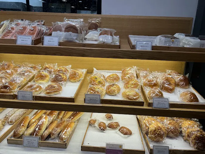 Paris Baguette Fresh Bakery Picture 4