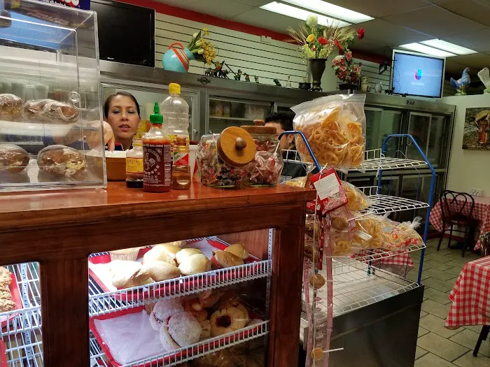 Panadería Mexicana El Trébol Picture 7