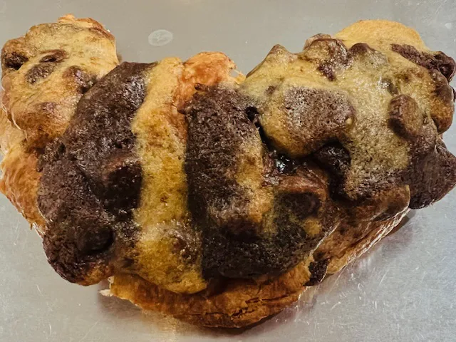Sam Shaw's Treatery Picture 3