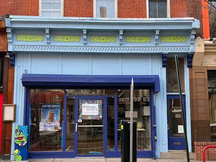 Sam Shaw's Treatery Picture 6