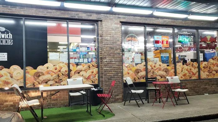 Page Bagels & Deli Picture 4
