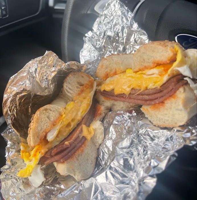Charlie's Bagels & Deli Picture 9