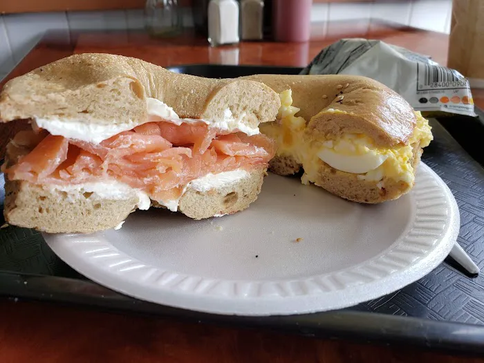 Charlie's Bagels & Deli Picture 3