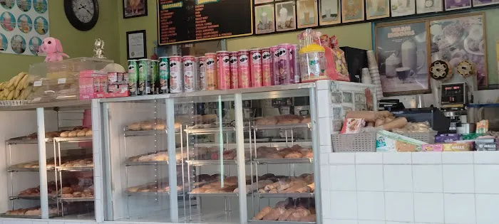 Victory Donuts Picture 2