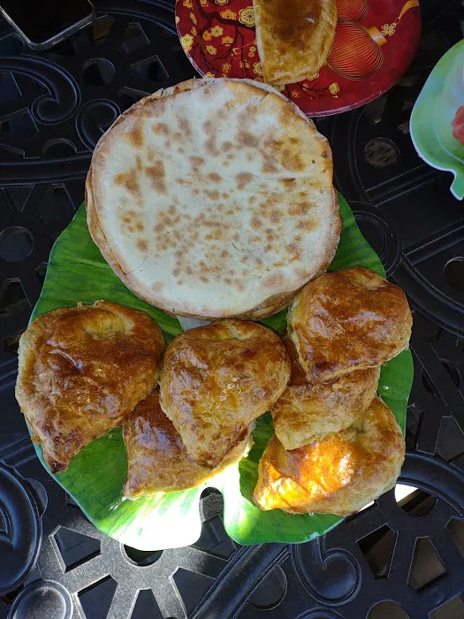 Taron Bakery Picture 7
