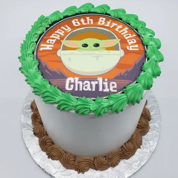Delicious edibles custom cake bakery Picture 3