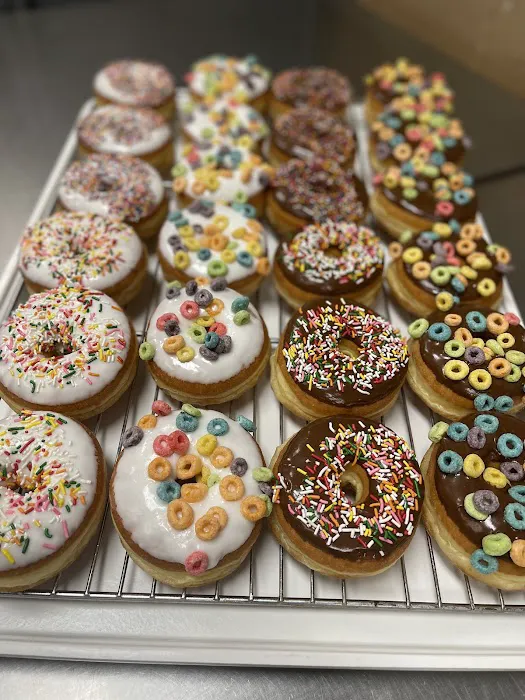 Mora's Donuts Picture 9