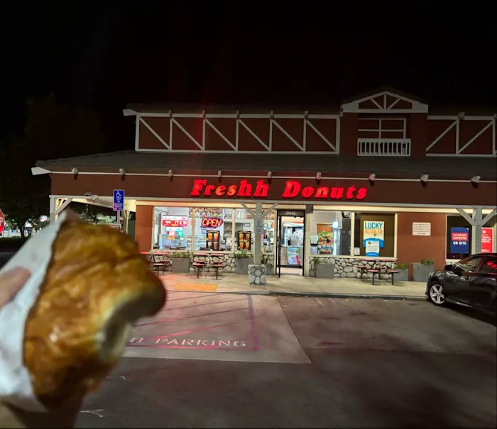 Freshh Donuts Picture 9