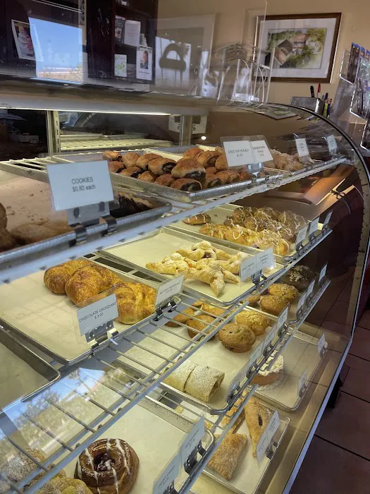 Heidelberg Pastry Shop Picture 9