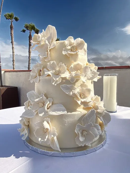 Plumeria Cake Studio Picture 1