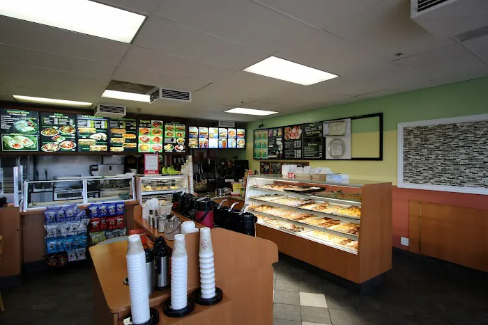 Scott's Donuts & Deli Picture 2