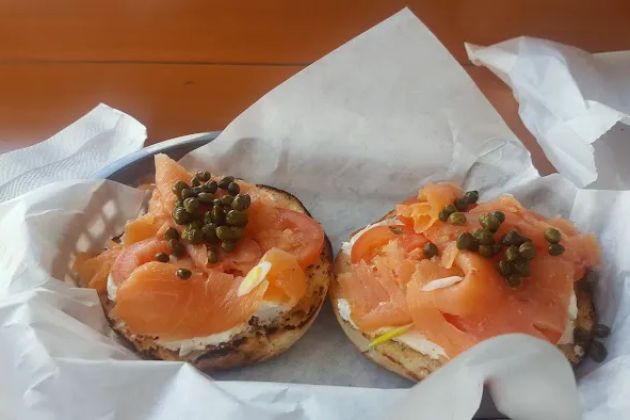 Scott's Donuts & Deli
