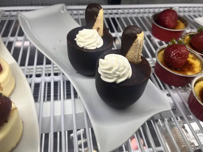 Dandy's Pastry Shoppe Picture 5