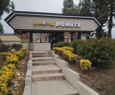 Yum Yum Donuts
