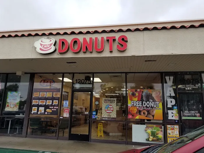 Cafe Donuts Picture 4
