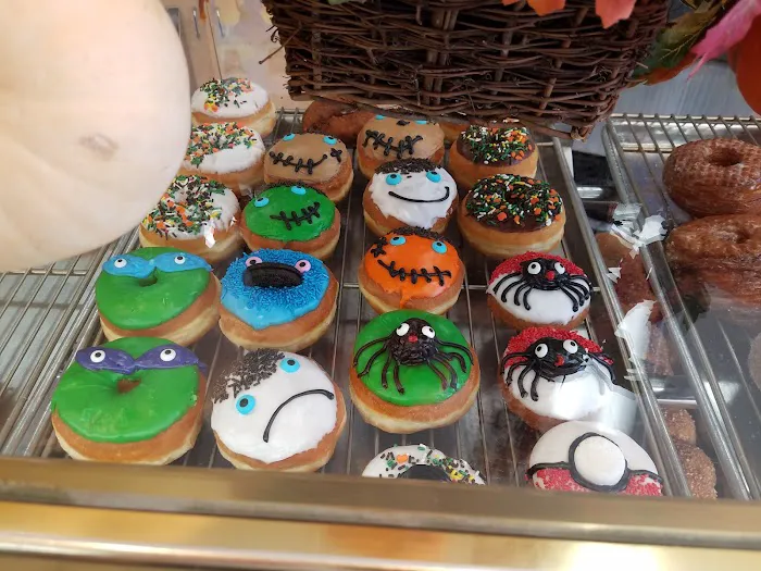 Cafe Donuts Picture 8