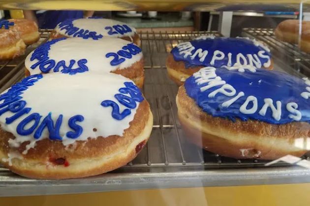 Cafe Donuts