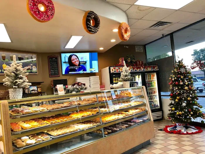 Cafe Donuts Picture 3