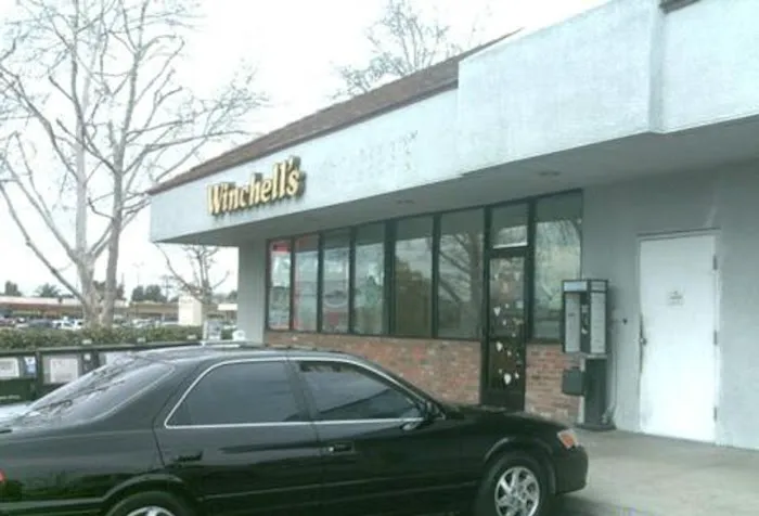 Winchell's Picture 3