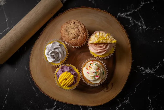 Cupcakes and Curiosities Picture 2