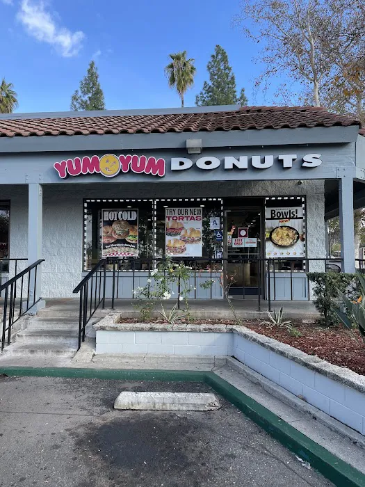 Yum Yum Donuts Picture 3