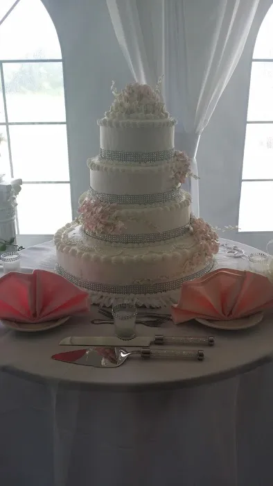 Pisker's Bakery Picture 4