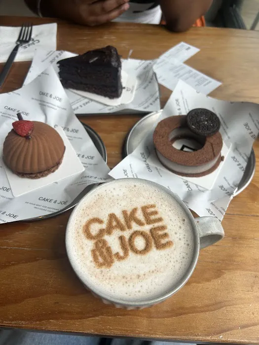 Cake And Joe Picture 9