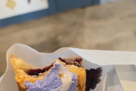 Essen Bakery