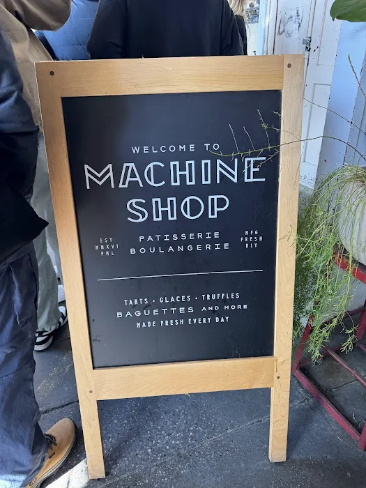 Machine Shop Picture 8