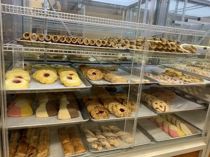 Amigos Bakery Pastries Shop Picture 7