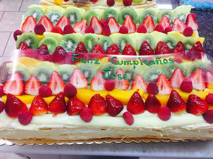Amigos Bakery Pastries Shop Picture 4