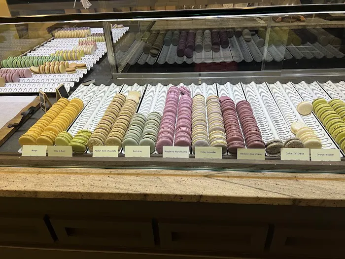 ICI Macarons & Cafe Picture 5
