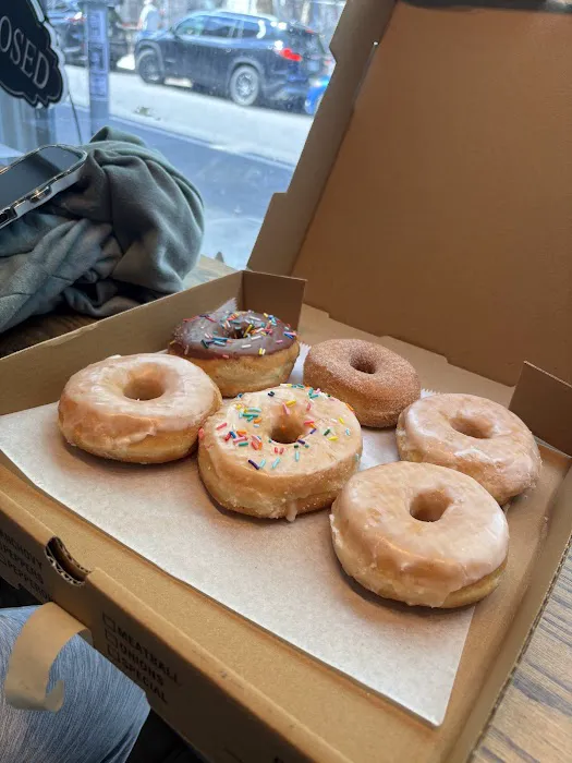 Dottie's Donuts Picture 9