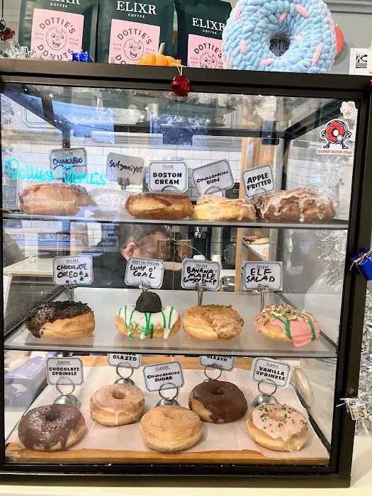 Dottie's Donuts Picture 10