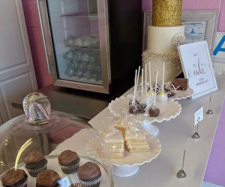 Mae'd with Love Cakes