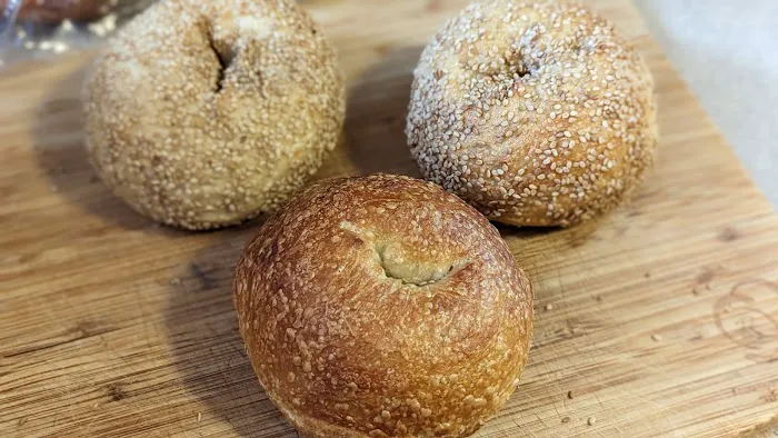 Hank's Bagels Picture 3